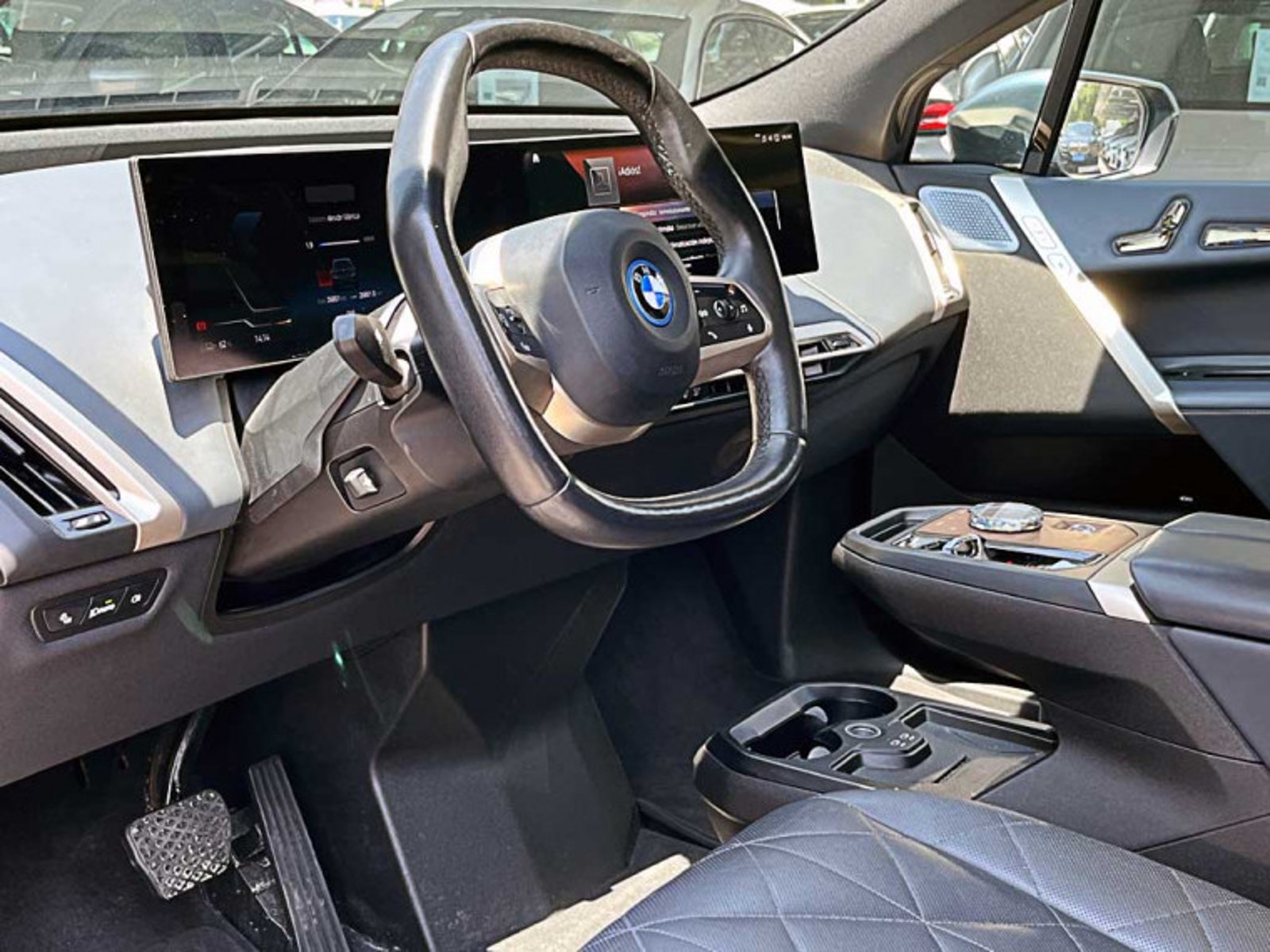 BMW Ix Xdrive40 Suite 2023 - Imagen 11 de 13