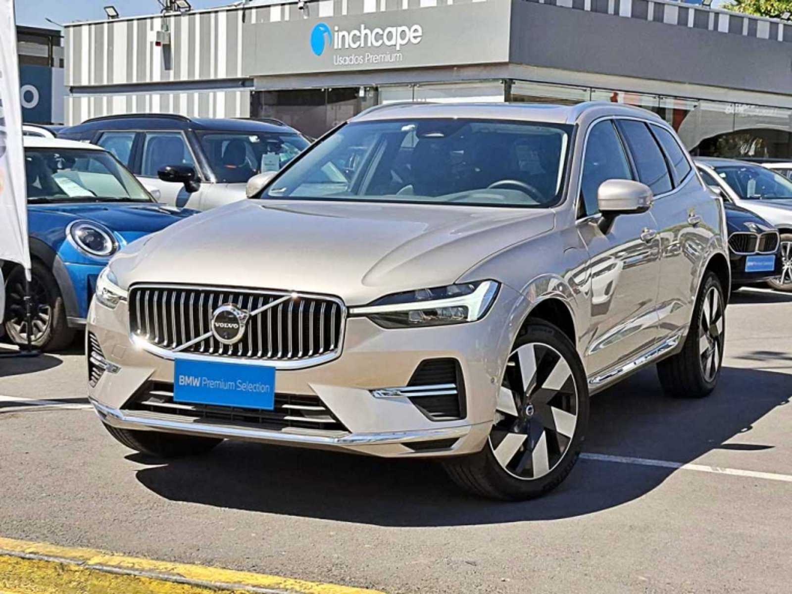 Volvo Xc60 T8 Awd Recharge Ultimate 2025 - Foto 2 de 13
