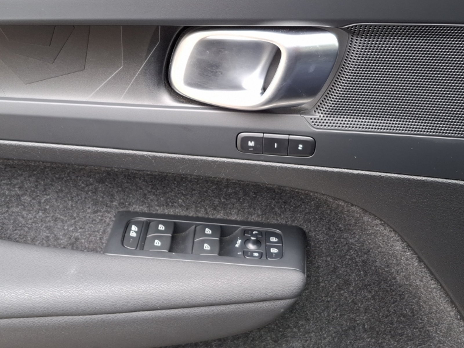 Volvo Xc40 P6 Recharge Aut 2024 - Imagen 14 de 20