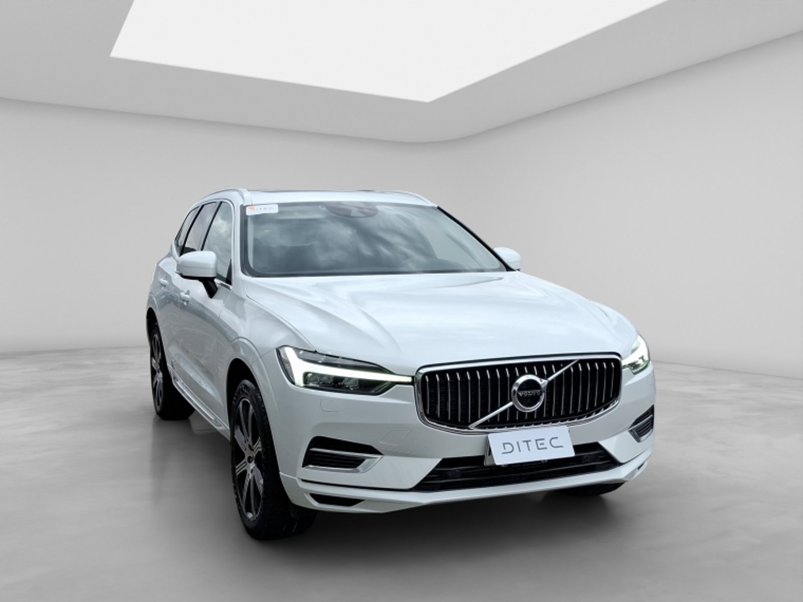 Volvo Xc60 T8 4x4 2.0 Aut 2021 - Imagen 3 de 20