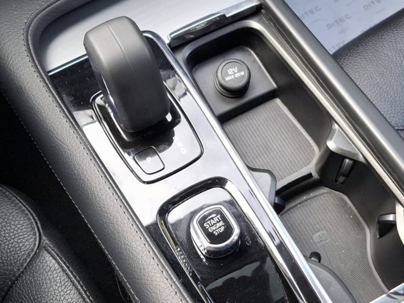 Volvo Xc90 2.0 B6 Momentum 4x4 At 5p 2022 - Imagen 13 de 20