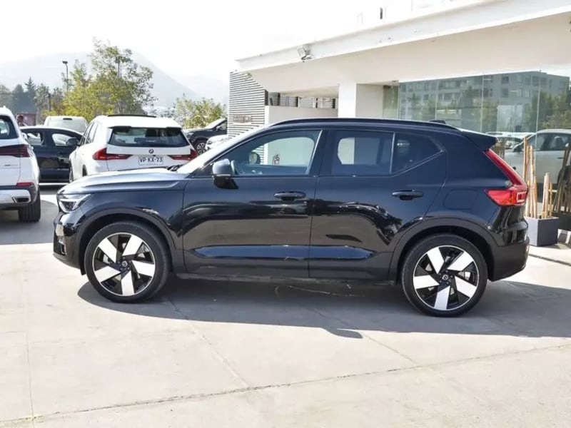 Volvo Ex40 Electrico P8 R-design Awd At 5p 2025 - Imagen 10 de 16