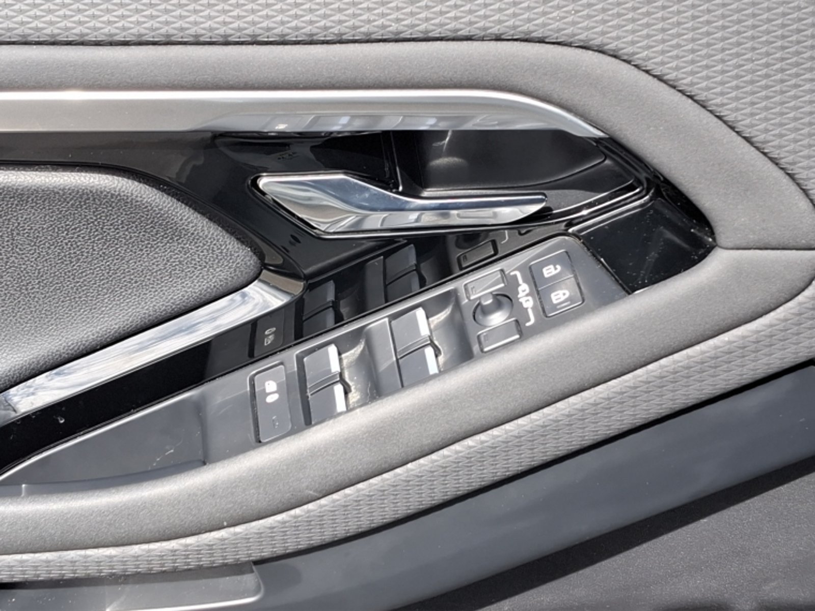 Land Rover Evoque New R Dynamic Hse 4x4 2.0 At 2022 - Imagen 14 de 16