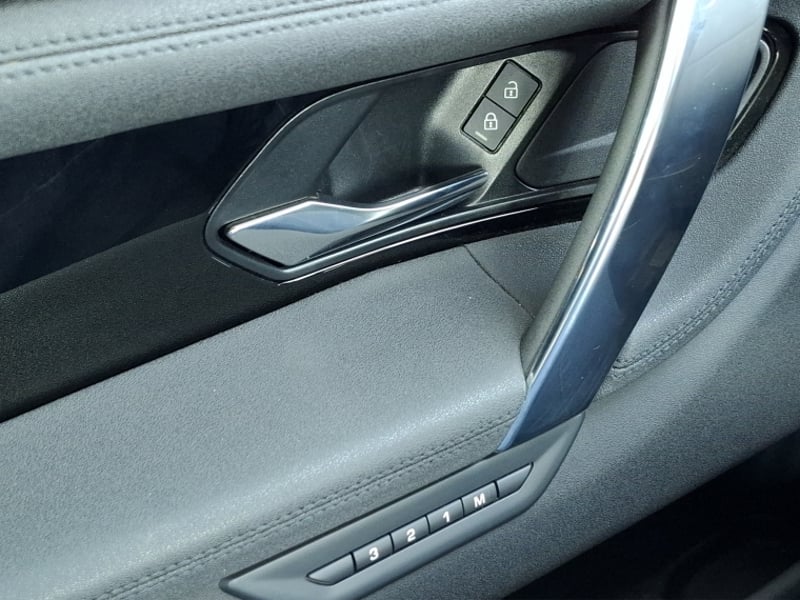 Land Rover Discovery sport 2.0id S 2026 - Imagen 14 de 16