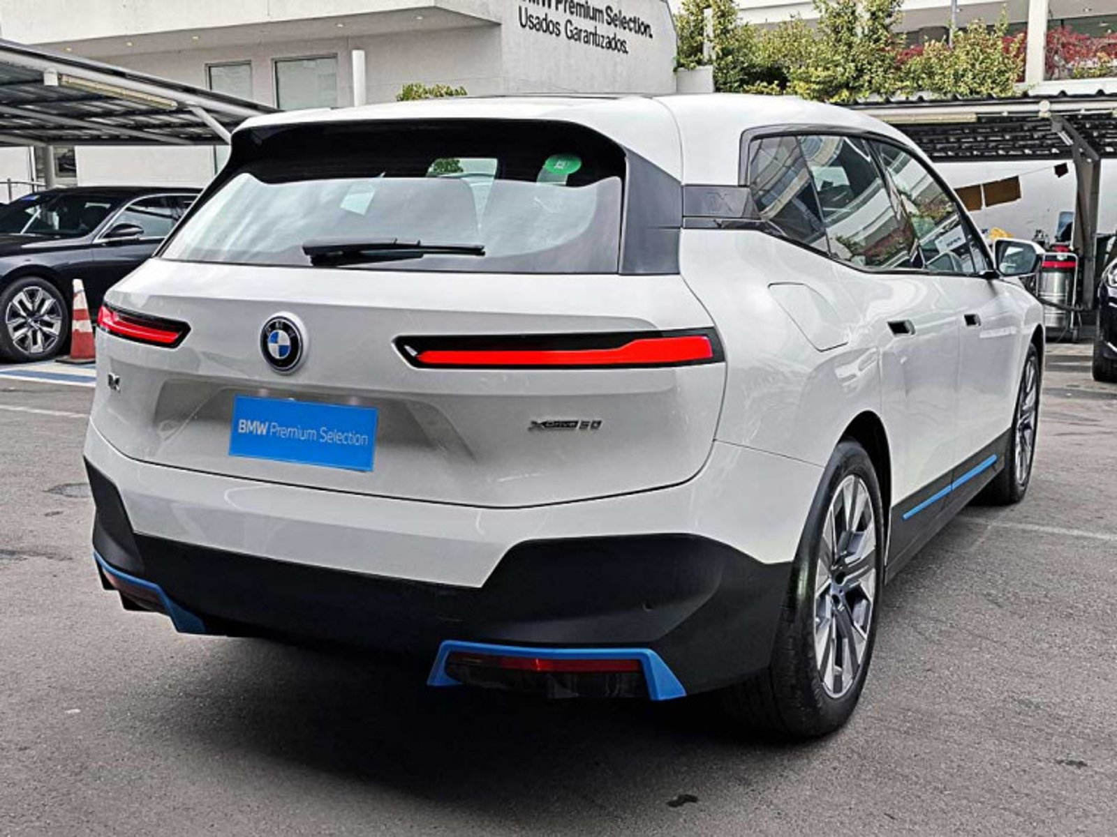 BMW Ix Xdrive 50 4x4 Aut 2024 - Imagen 4 de 13