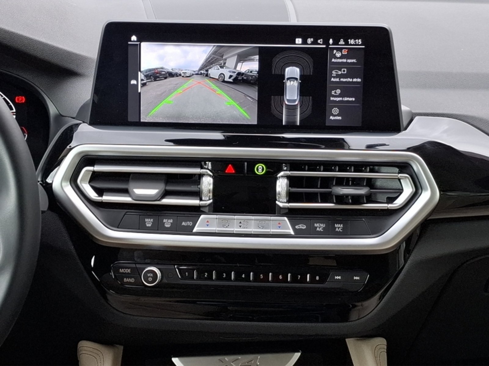 BMW X4 Xdrive20i Heritage 2025 - Imagen 18 de 20