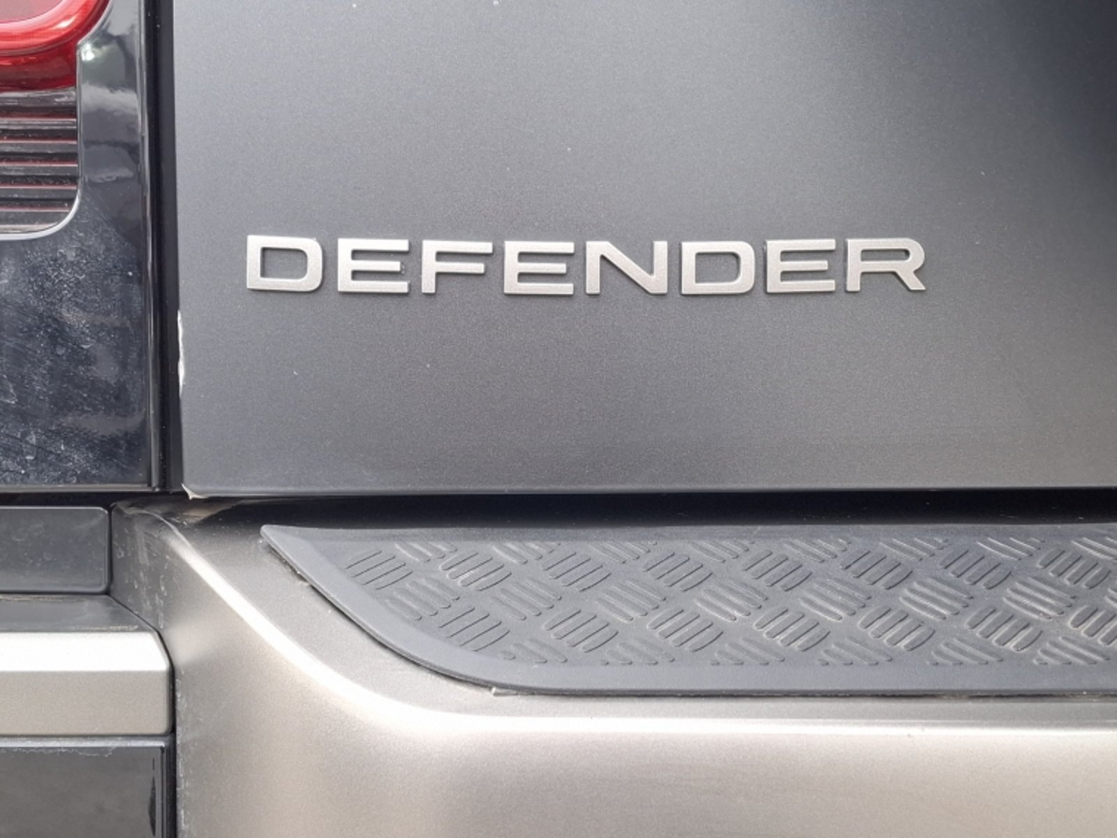 Land Rover Defender 110 Xdynamic 4x4 Se 3.0 At 2026 - Imagen 8 de 20
