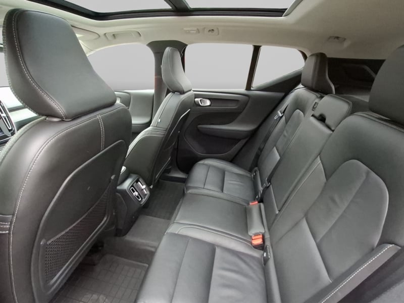 Volvo Xc40 B4 Ultimate 2.0 Aut 2023 - Imagen 15 de 16