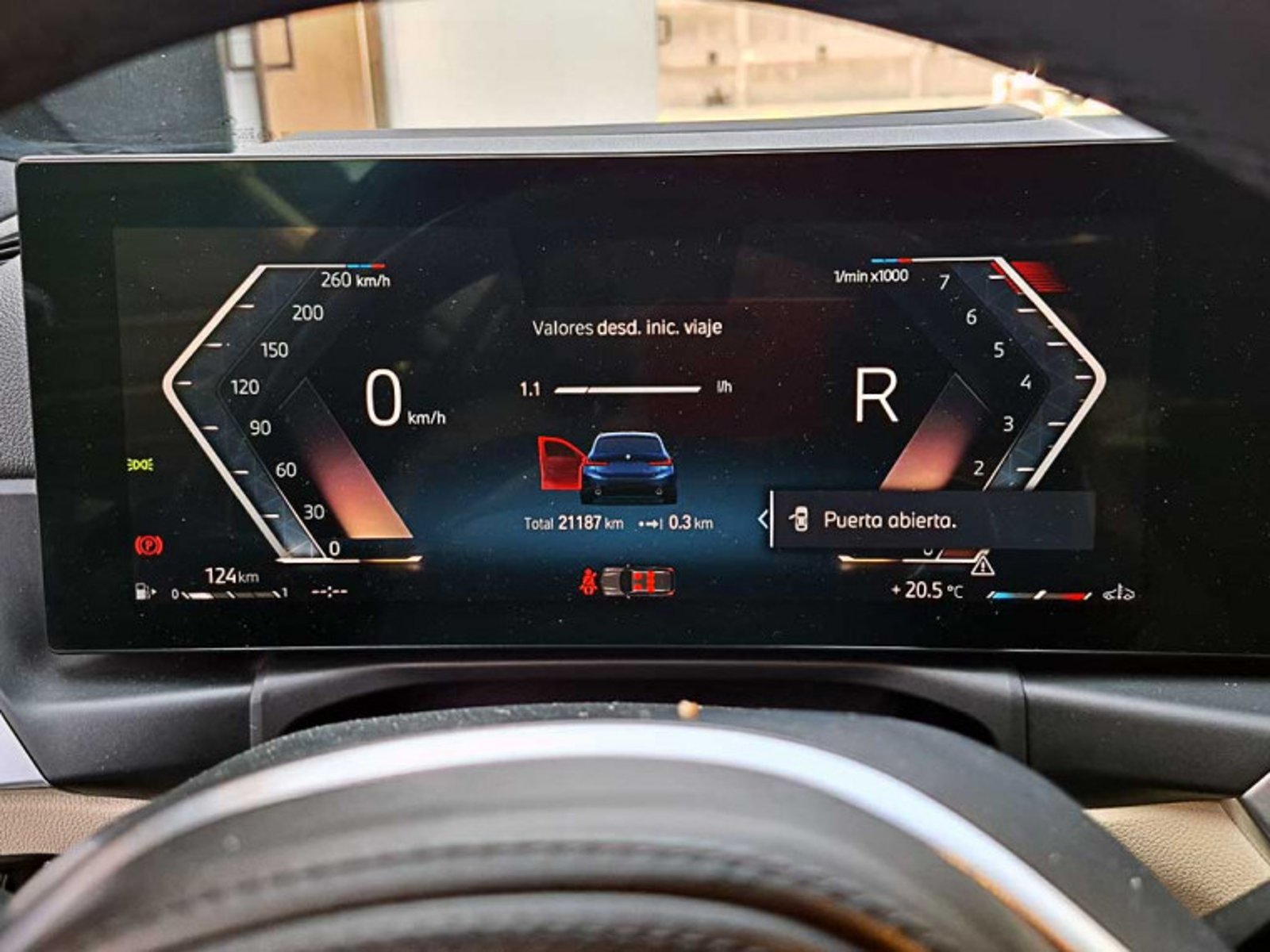 BMW 330 I Touring 2.0 Aut 2024 - Imagen 7 de 13