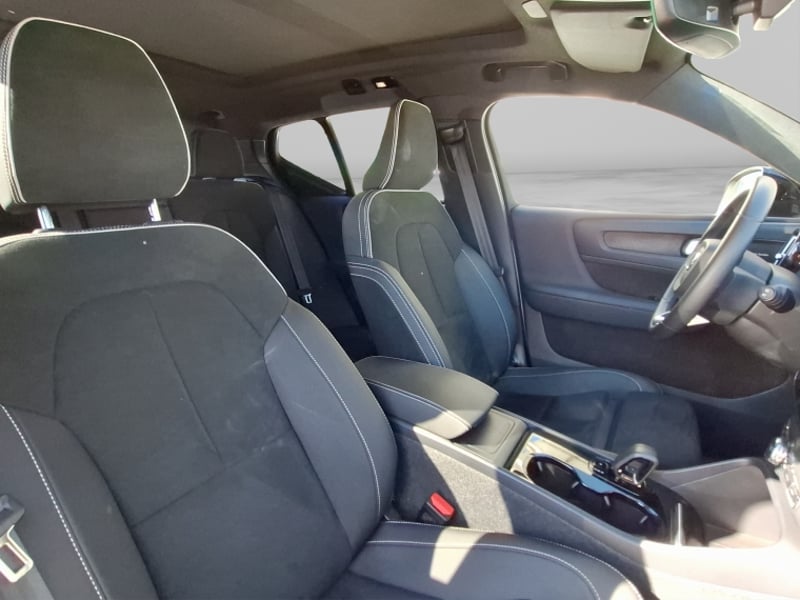 Volvo Xc40 2.0 T5 Hybrid At 4x4 Hibrido 2024 - Imagen 19 de 20