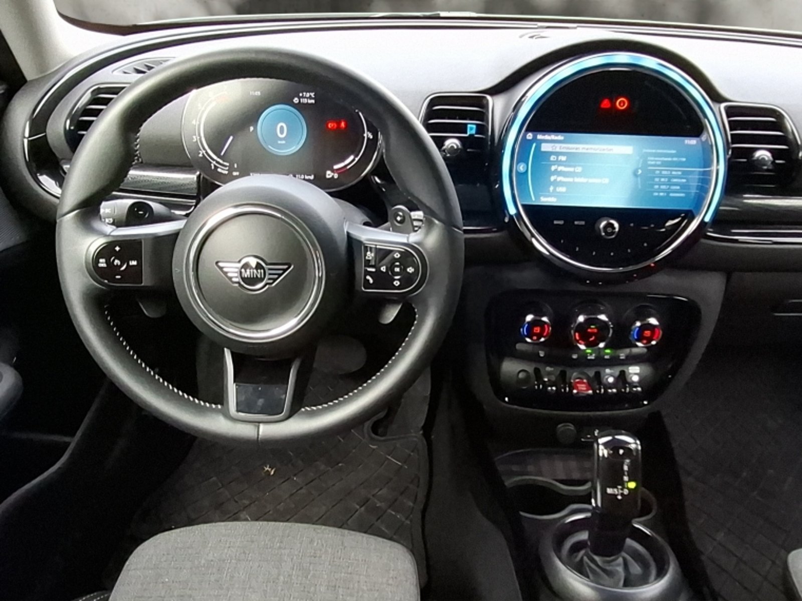 Mini Cooper Club Man S 2.0 Iconic 2023 - Imagen 17 de 20