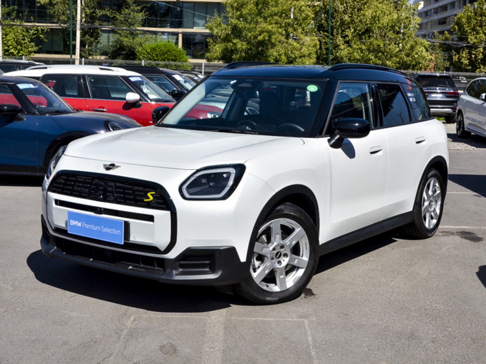 Mini Cooper Mini Countryman Se All4 Favoured 2026 - Foto 2 de 10