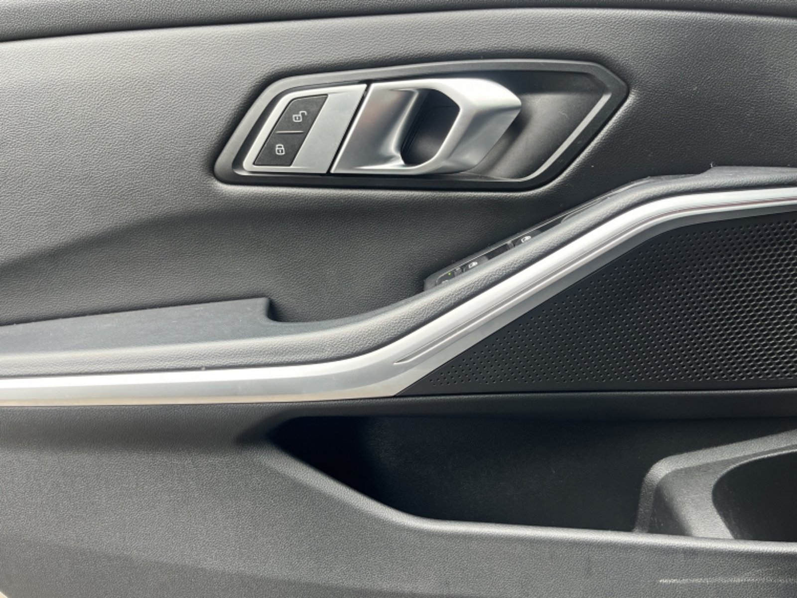 BMW 320 I Urban 2022 - Imagen 14 de 20