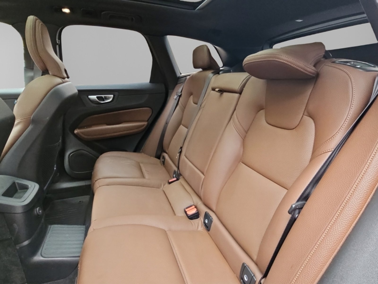 Volvo Xc60 Ii T8 Recharge 4x4 2.0 Aut 2025 - Imagen 15 de 20