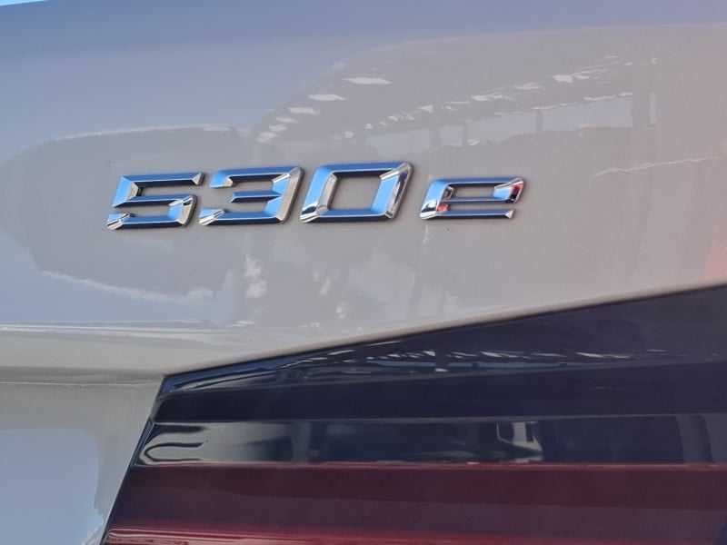 BMW 530 E Luxury 2024 - Imagen 8 de 20