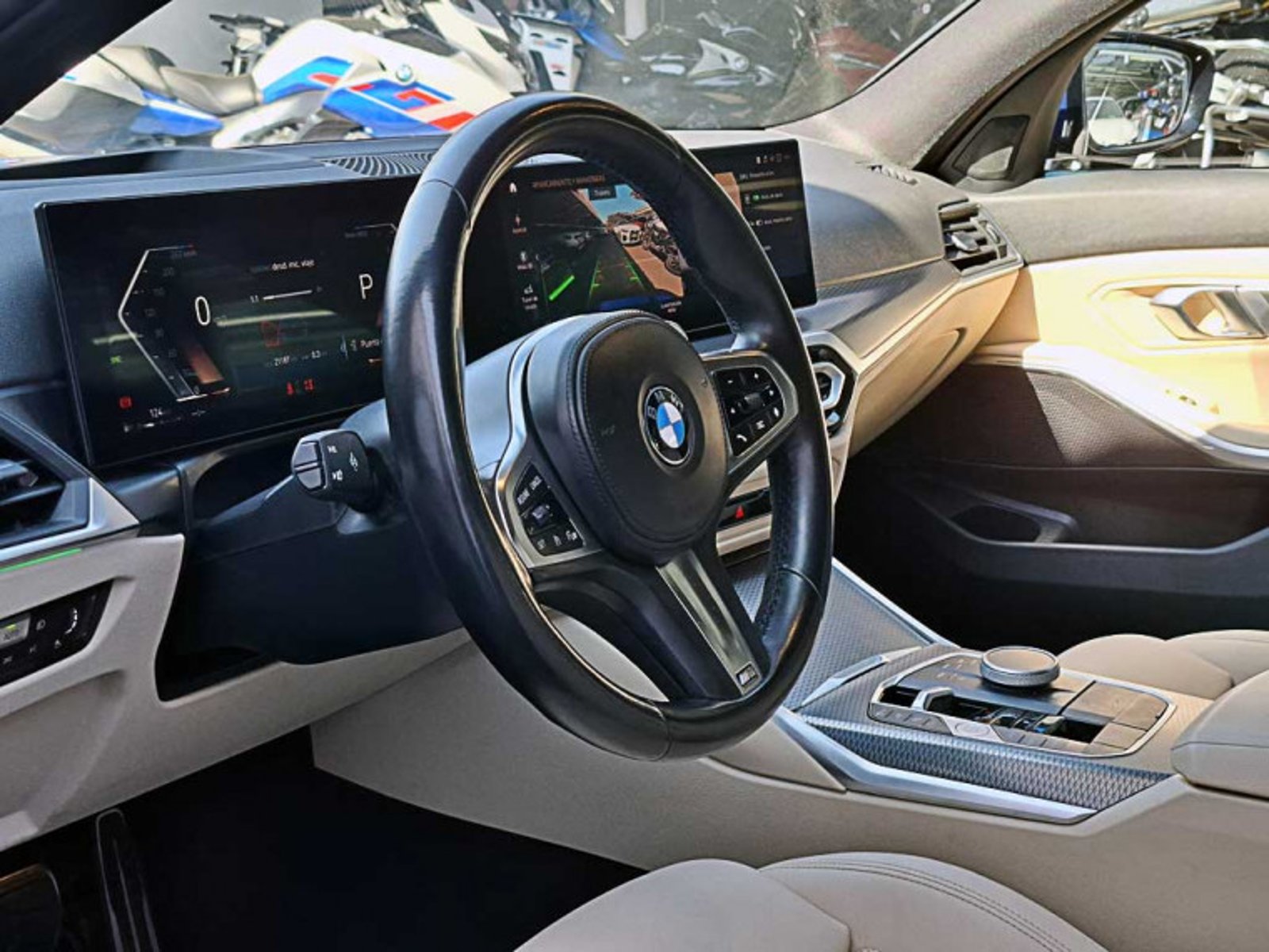 BMW 330 I Touring 2.0 Aut 2024 - Imagen 11 de 13