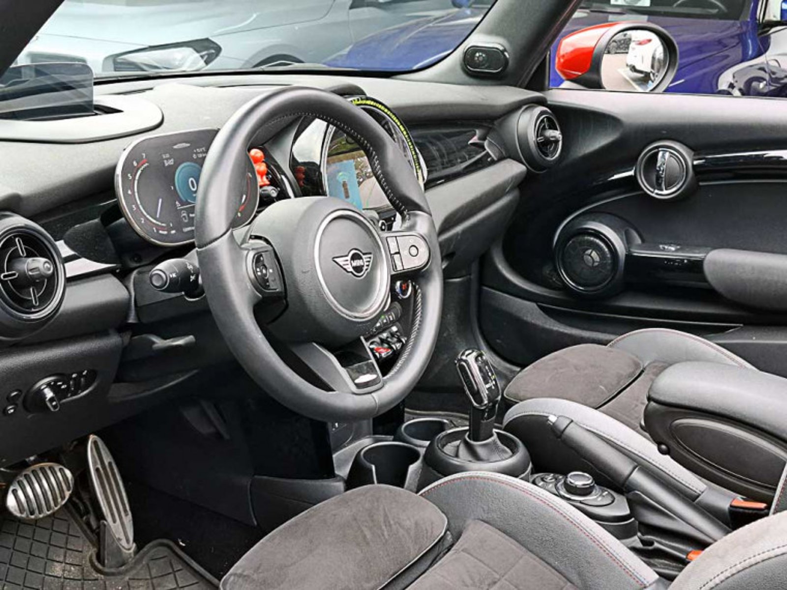MINI Cooper John Cooper Works Cabrio 2.0 Aut 2024 - Imagen 11 de 13
