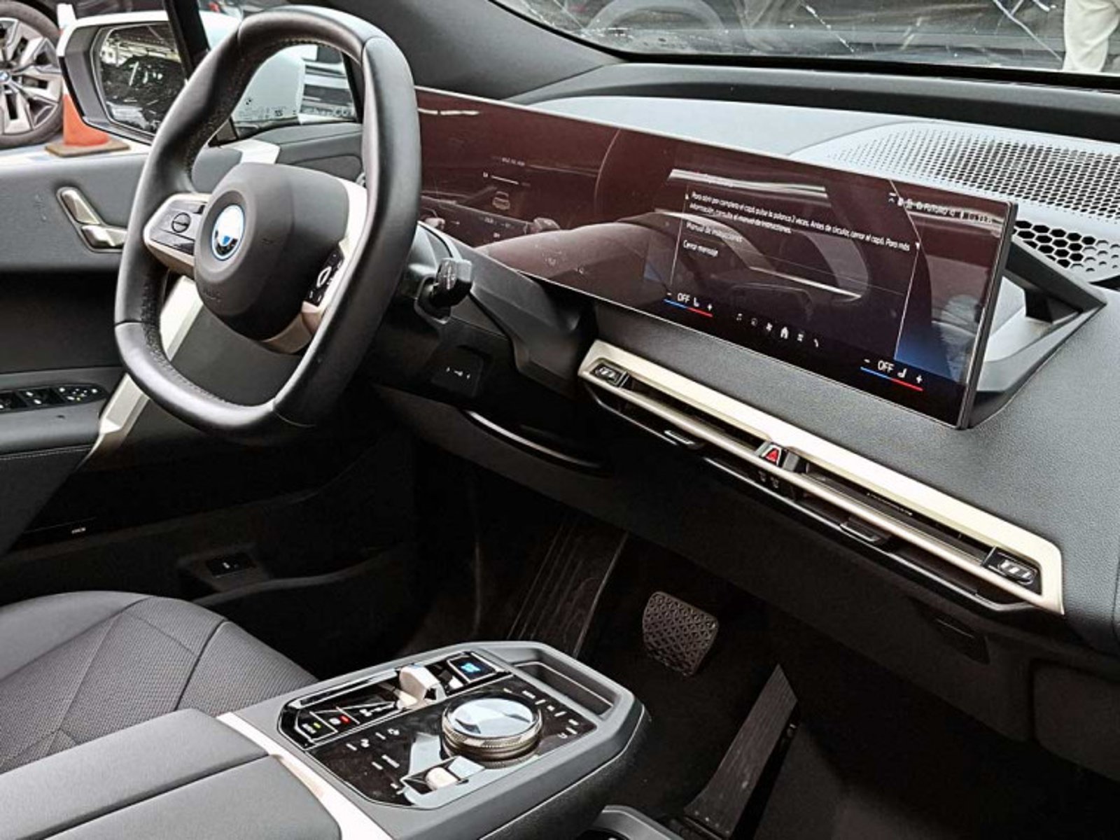 BMW Ix Xdrive 50 4x4 Aut 2024 - Imagen 13 de 13