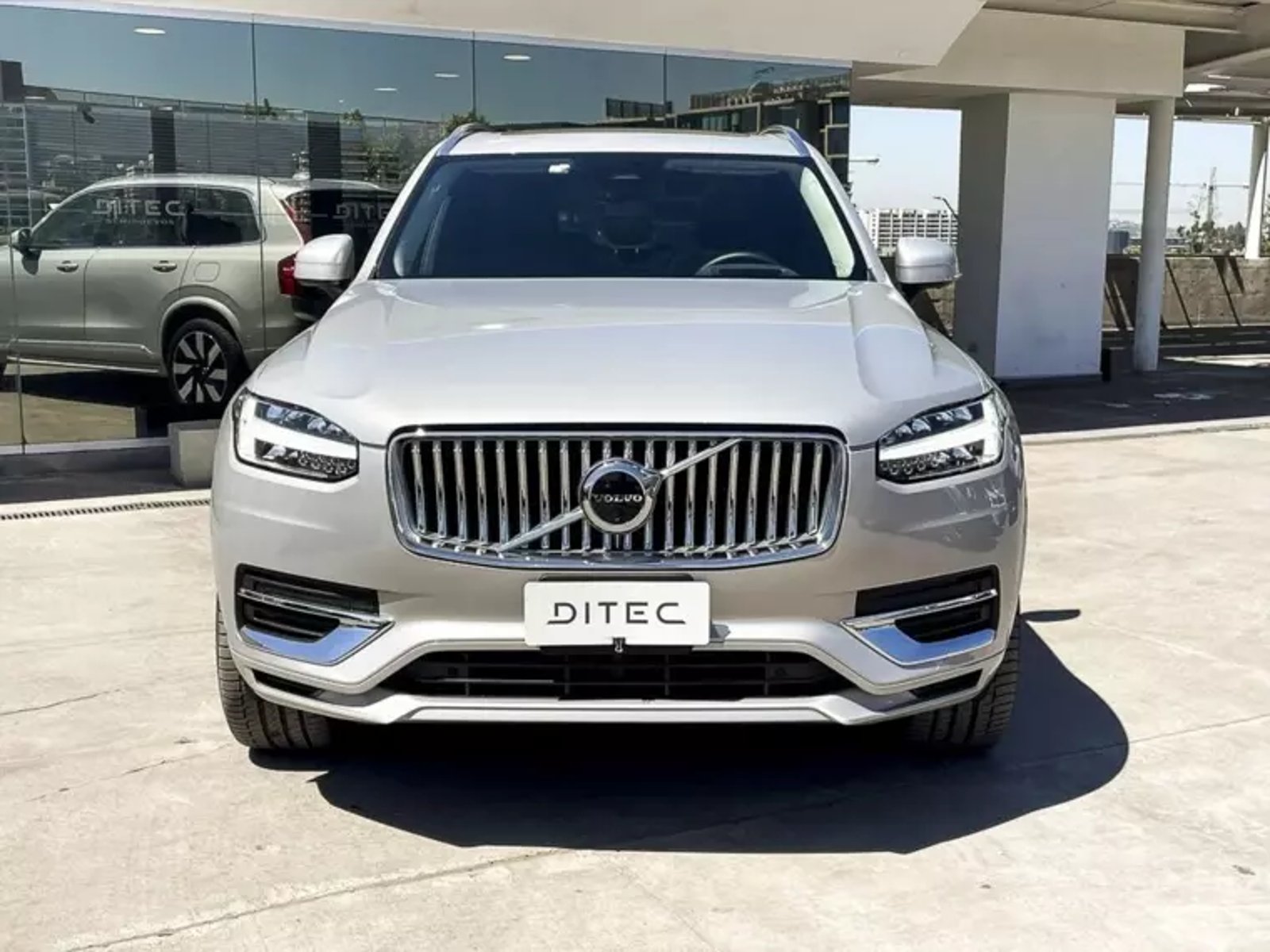 VOLVO Xc90 2.0 T8 Recharge Ultimate At 4x4 Hibrido 2025 - Imagen 3 de 17