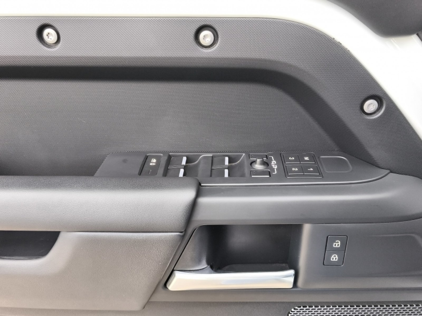 Land Rover Defender 110 3.0 Aut 2024 - Imagen 13 de 20