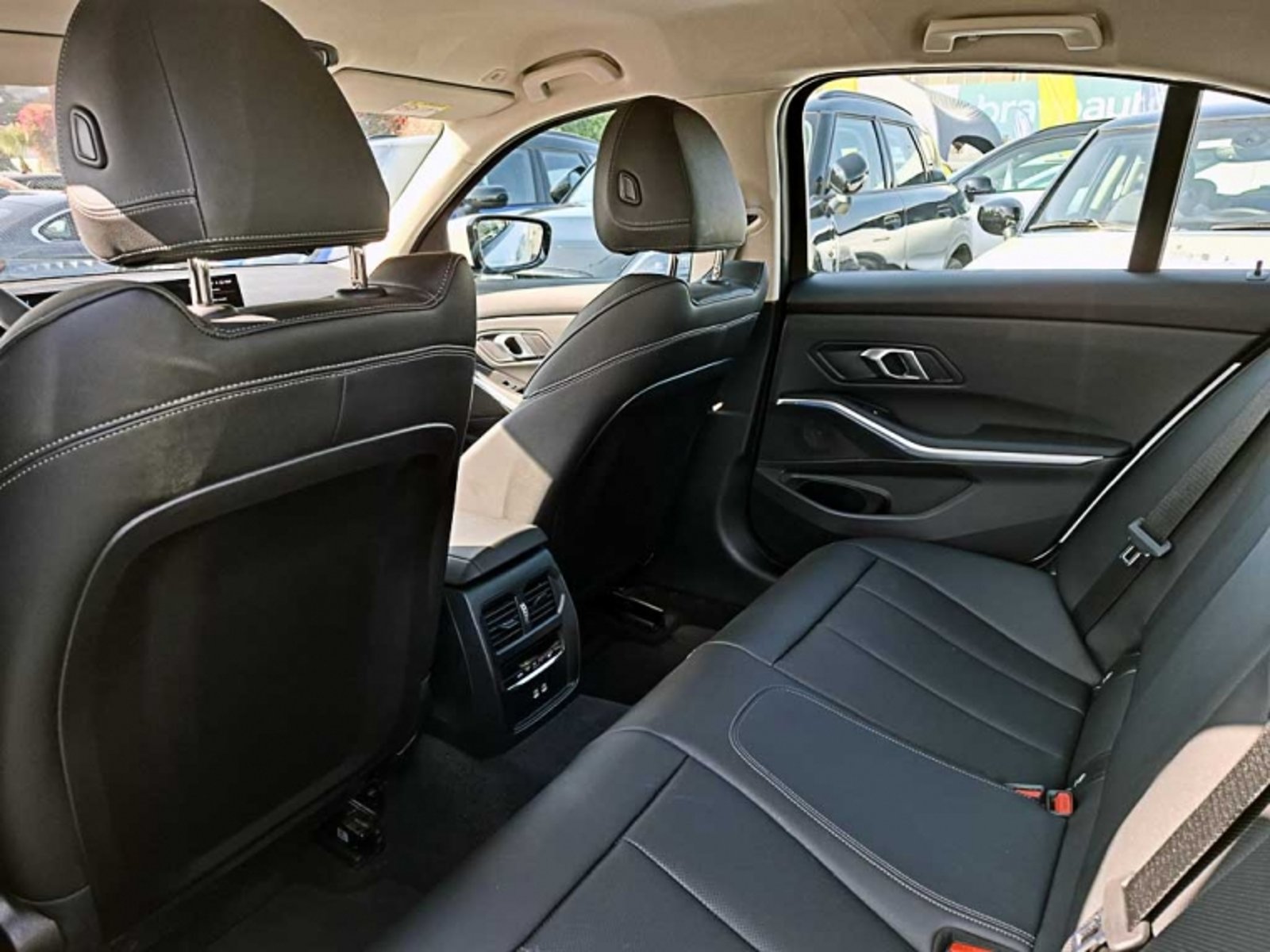 BMW 320 I Berlina Urban 2026 - Imagen 12 de 13