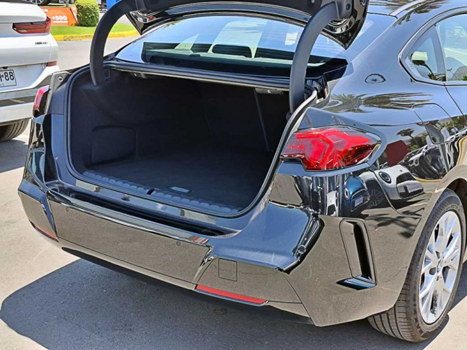 BMW 218 I Gran Coupe 1.5 Dynamic 2025 - Imagen 4 de 13