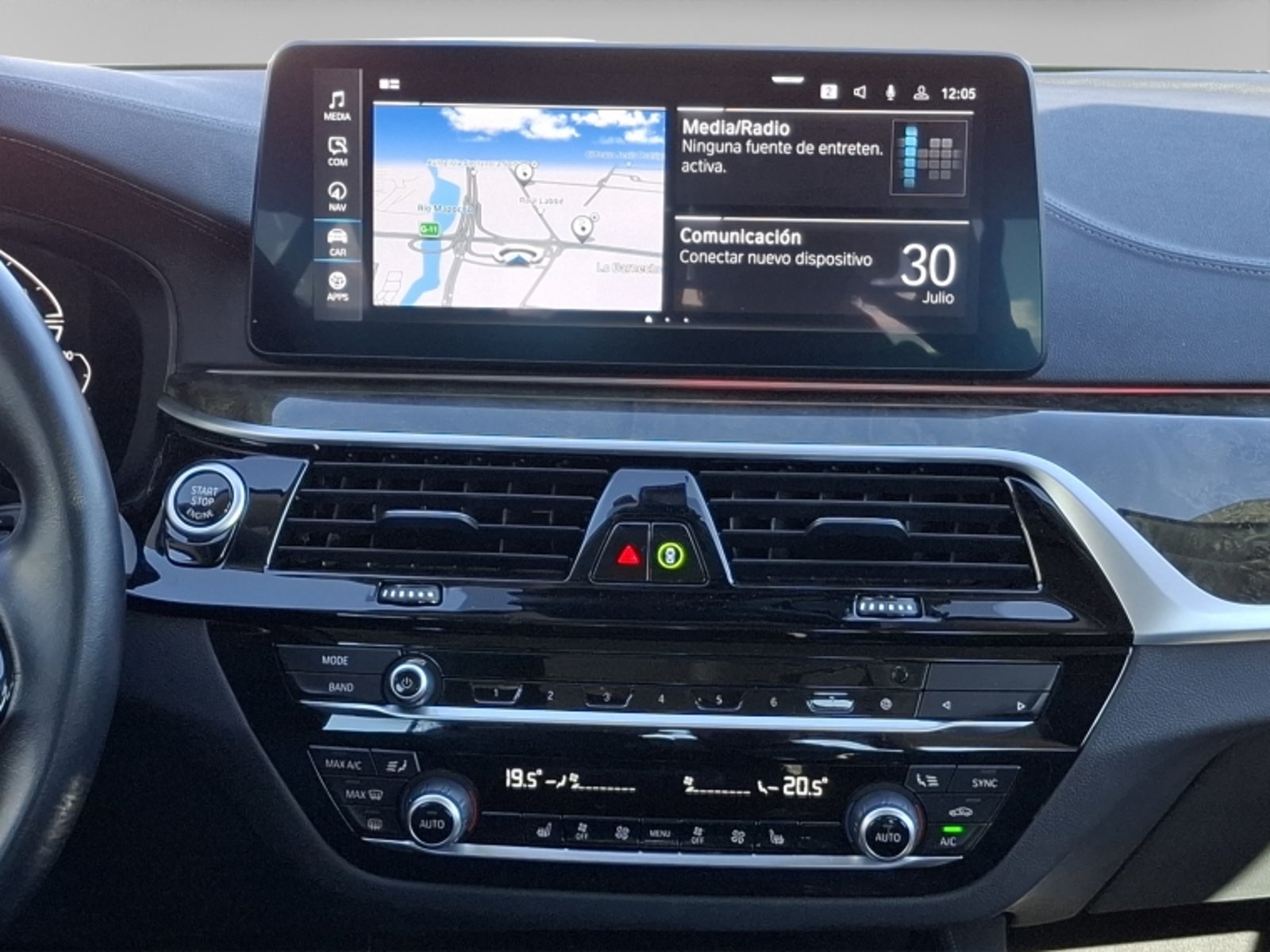 BMW 530 E Luxury 2024 - Imagen 18 de 20