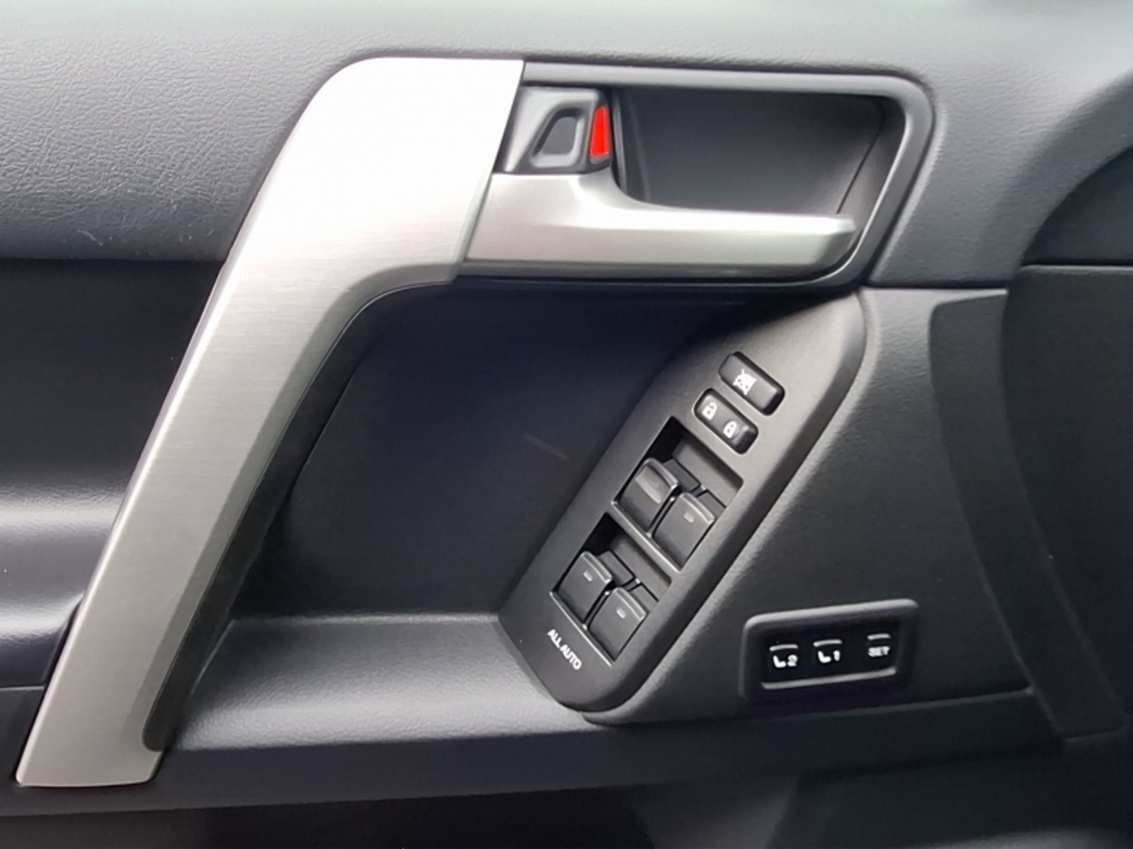 Toyota Land cruiser prado 4wd 4.0 At 2023 - Imagen 14 de 20