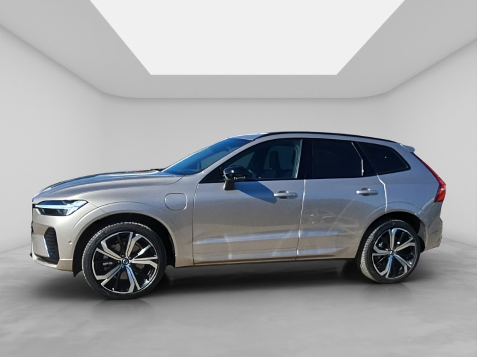 Volvo Xc60 T8 Awd Recharge Ultimate Dark 2025 - Foto 4 de 20