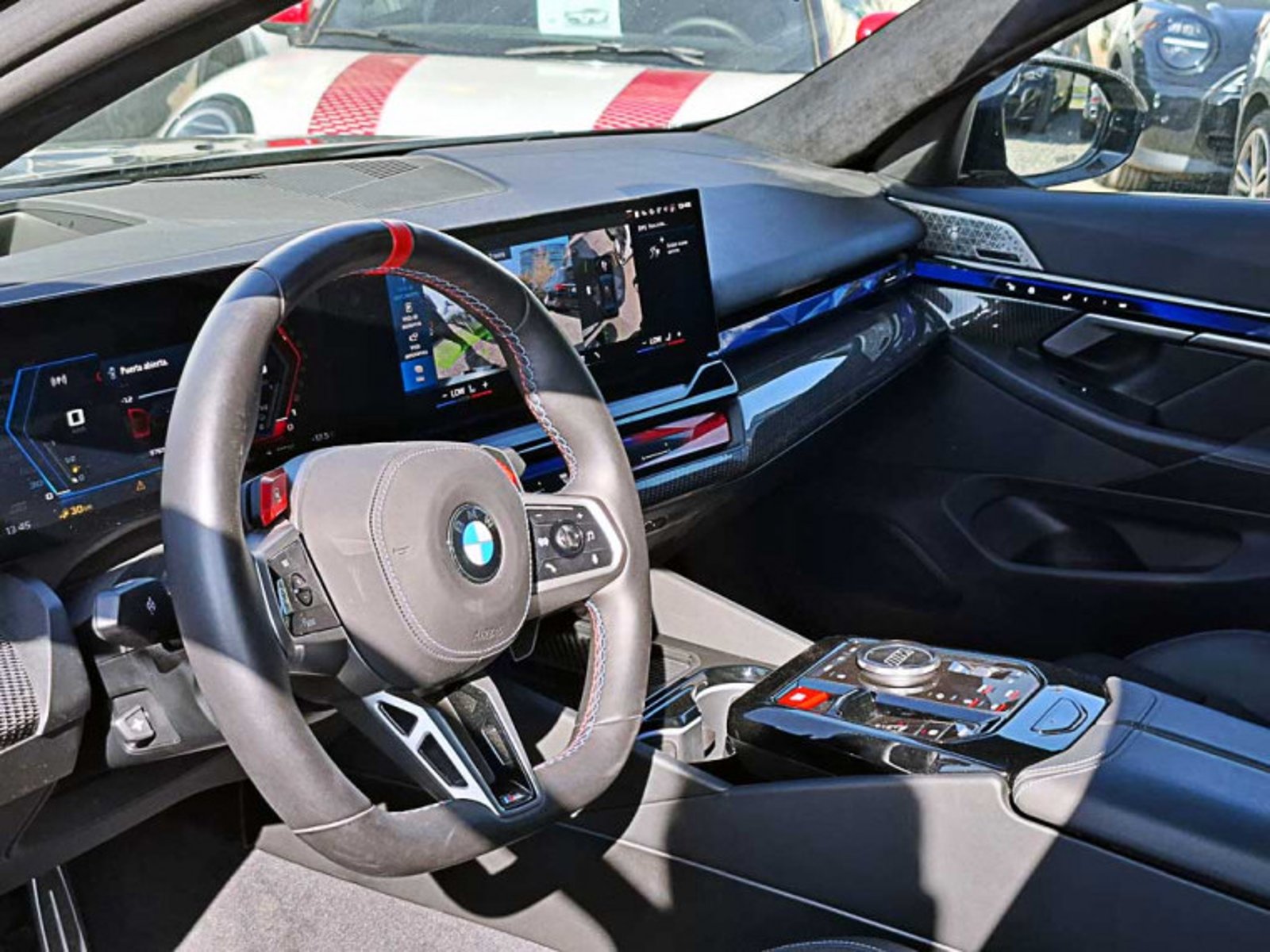 BMW M5 Berlina 2025 - Imagen 11 de 13