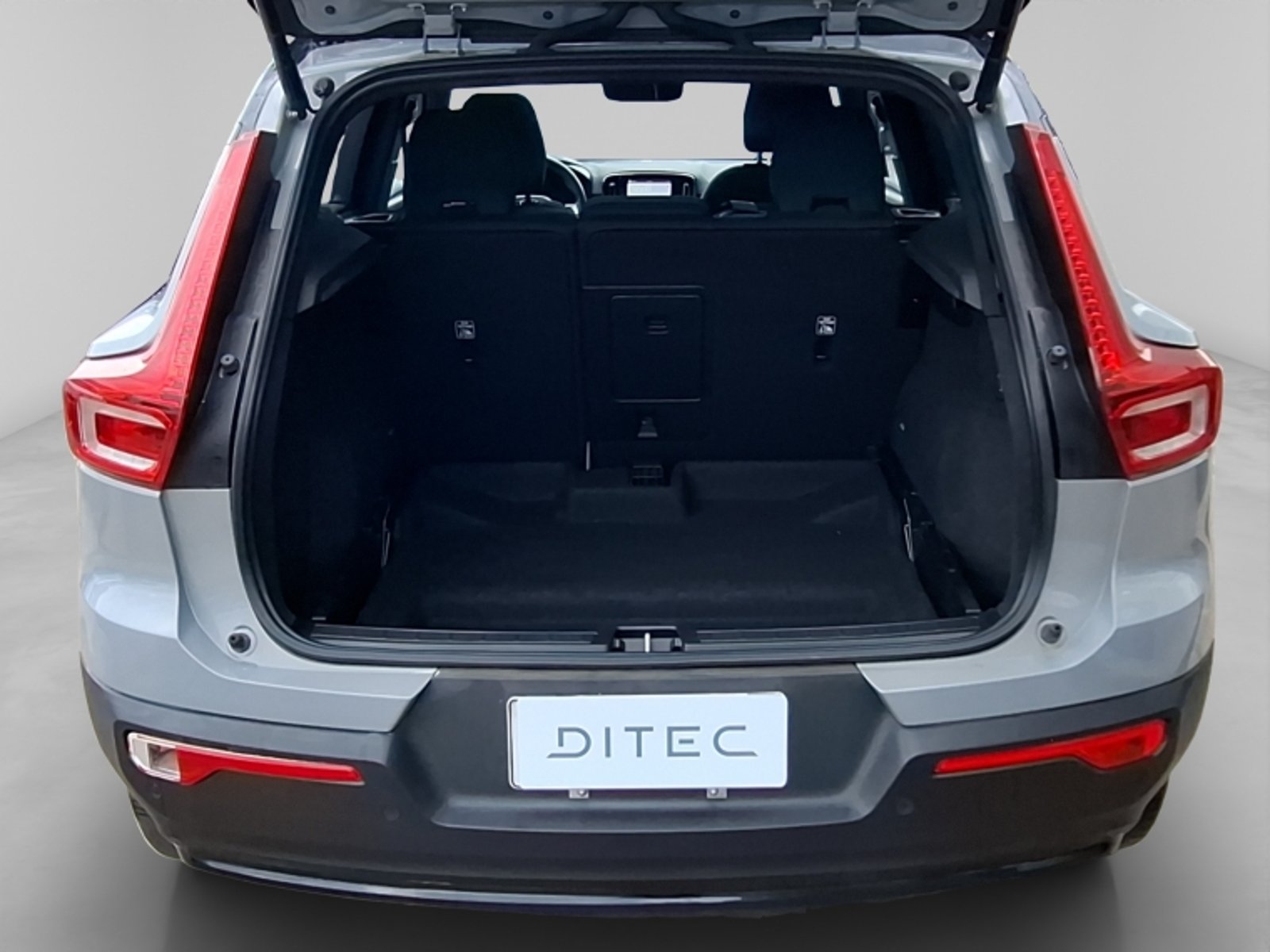 Volvo Xc40 C40 P8 Recharge 2024 - Imagen 20 de 20