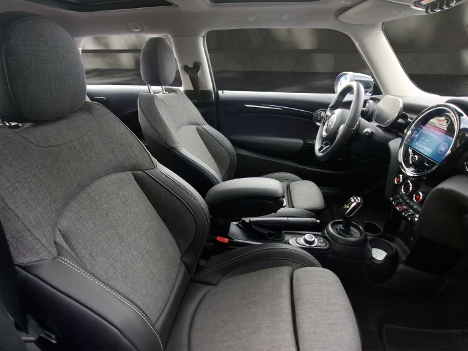 Mini Cooper S Hb 3p 2.0 Aut 2023 - Imagen 18 de 19