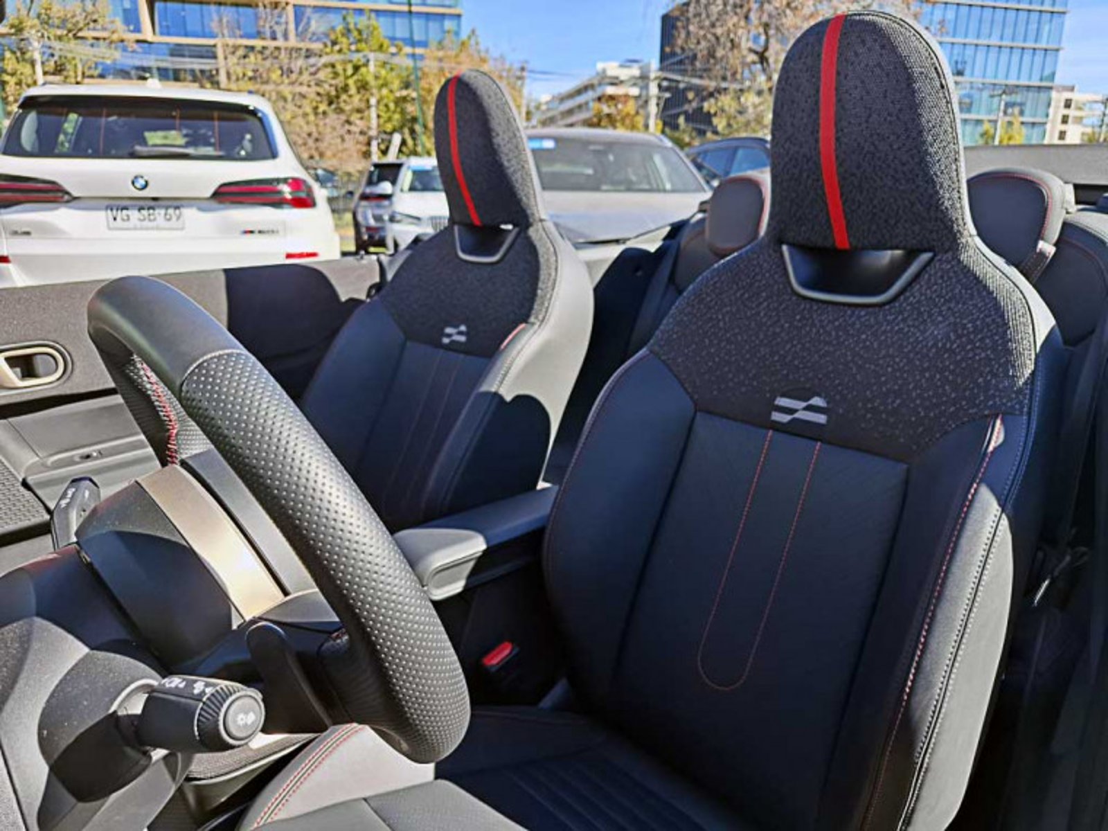 MINI Cooper Jcw Cabrio 2.0 2025 - Imagen 10 de 13
