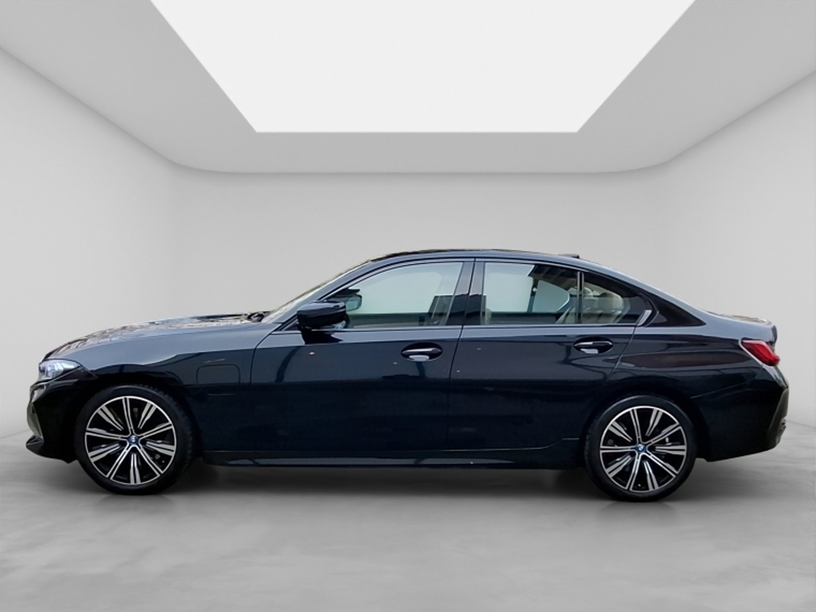 BMW 330 E Berlina Dynamic 2024 - Imagen 4 de 20