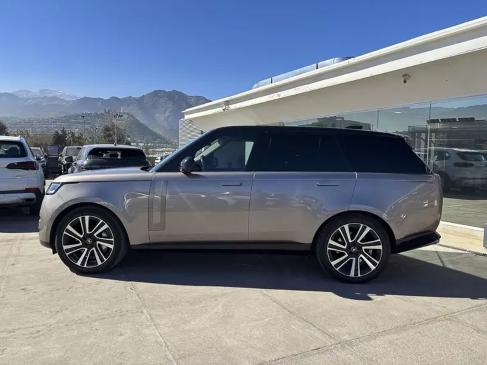 Land Rover Range rover Hse 4x4 4.4 Aut 2023 - Imagen 7 de 12