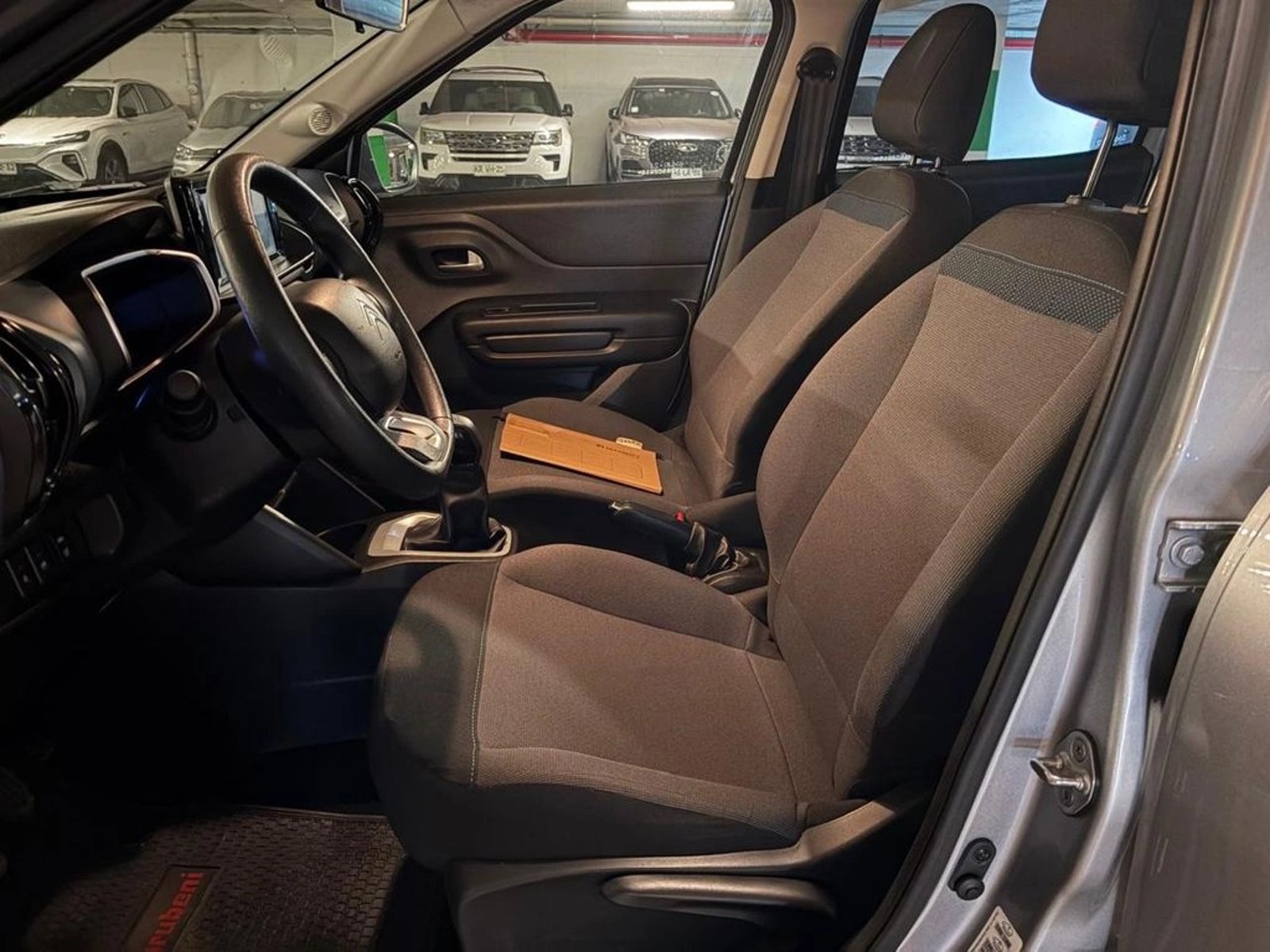 Citroën C3 1.2 FEEL MT 2023 - Imagen 10 de 17
