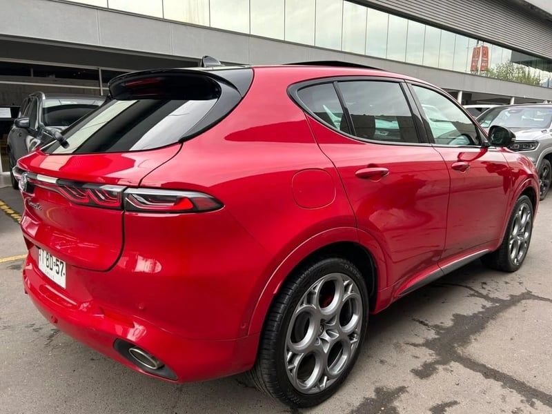 Alfa Romeo TONALE 1.3 TRIBUTO PHEV HYBRID 4X4 AT 5P 2025 - Imagen 6 de 15