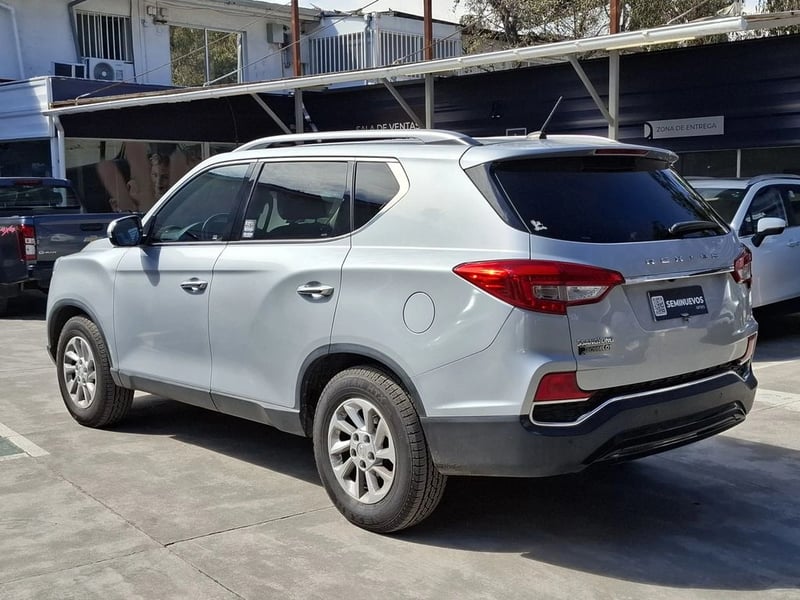 SsangYong REXTON AT 2.2 2018 - Imagen 8 de 20