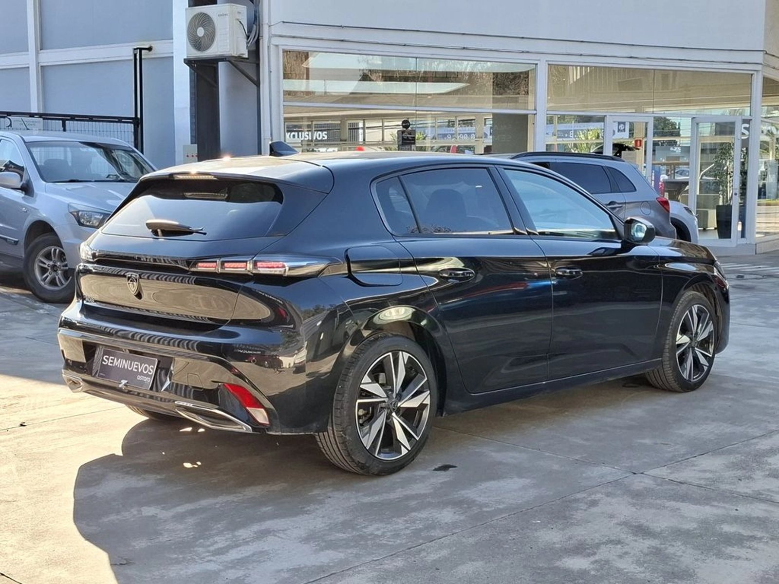 Peugeot 308 1.2 ALLURE PACK PURETECH 130HP AT 2024 - Imagen 8 de 20