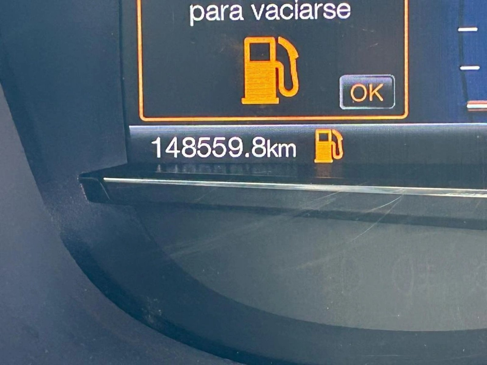 Ford EXPLORER 3.5 XLT 4X2 3 CORRIDAS AT 5P 2017 - Imagen 13 de 16