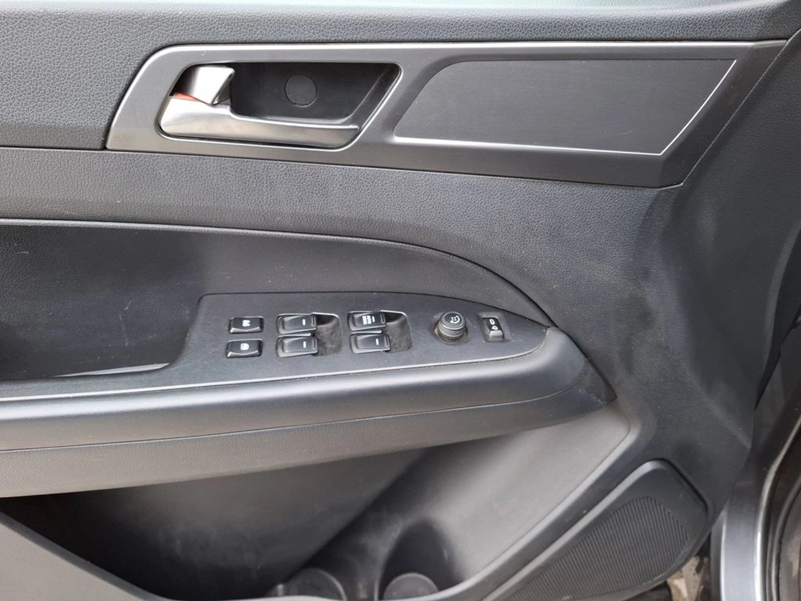 SsangYong MUSSO GRAND 4X4 2.2 D 2024 - Imagen 11 de 20