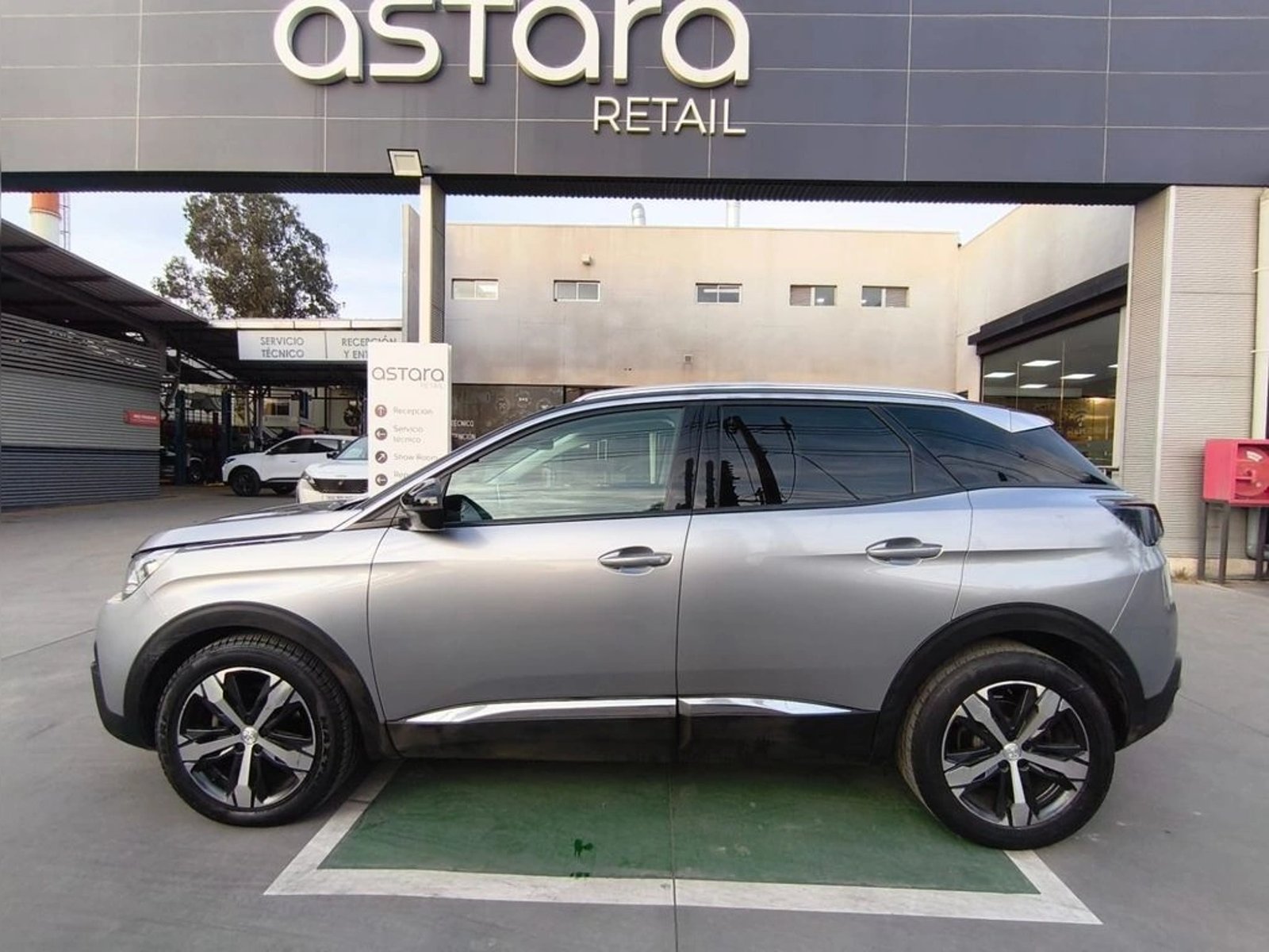 Peugeot 3008 ALLURE BLUEHDI 1.5 2019 - Imagen 11 de 20