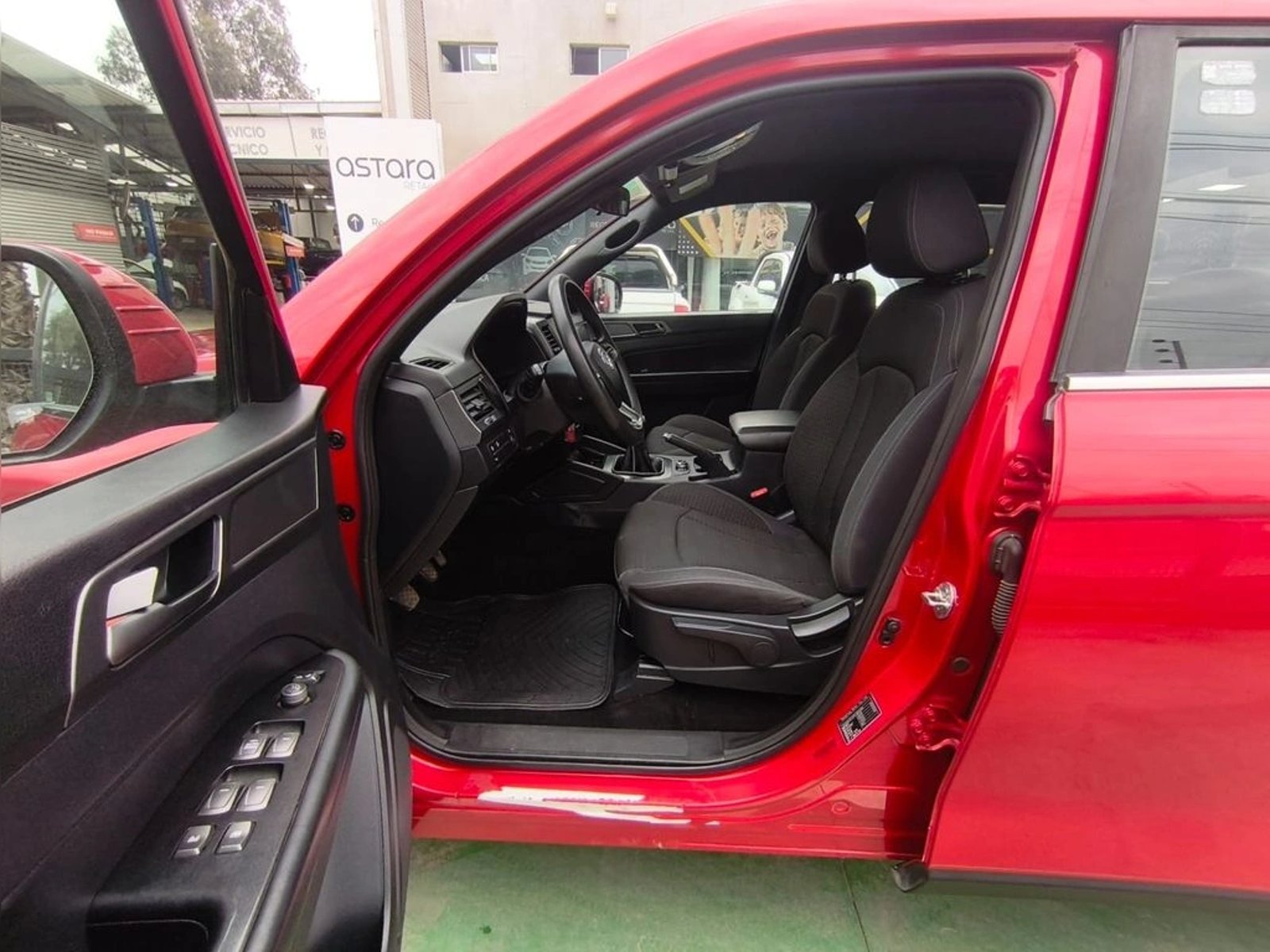 SsangYong GRAND MUSSO MUSSO GRAND 2.2 MT 4X4 2024 - Imagen 13 de 20