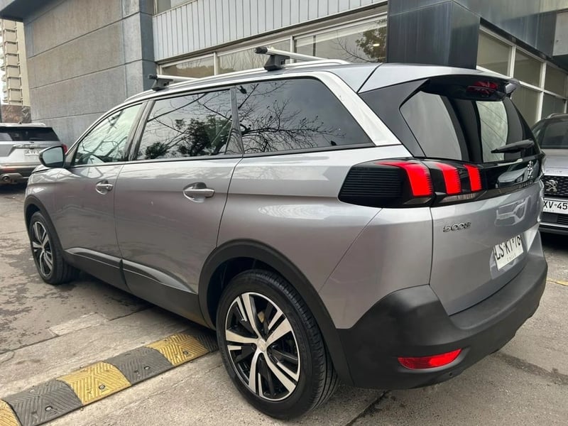Peugeot 5008 1.5 ALLURE DIESEL 4X2 130 AT 5P 2019 - Imagen 5 de 17