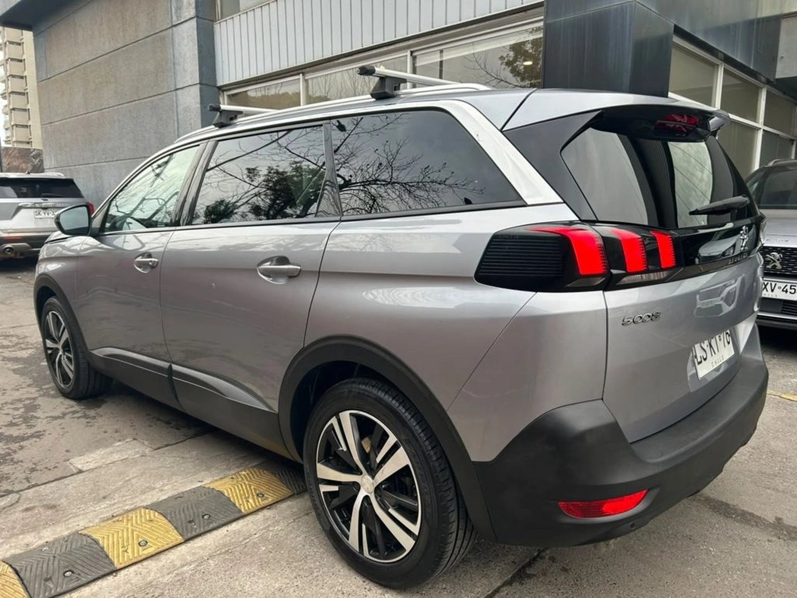 Peugeot 5008 1.5 ALLURE DIESEL 4X2 130 AT 5P 2019 - Foto 5 de 17