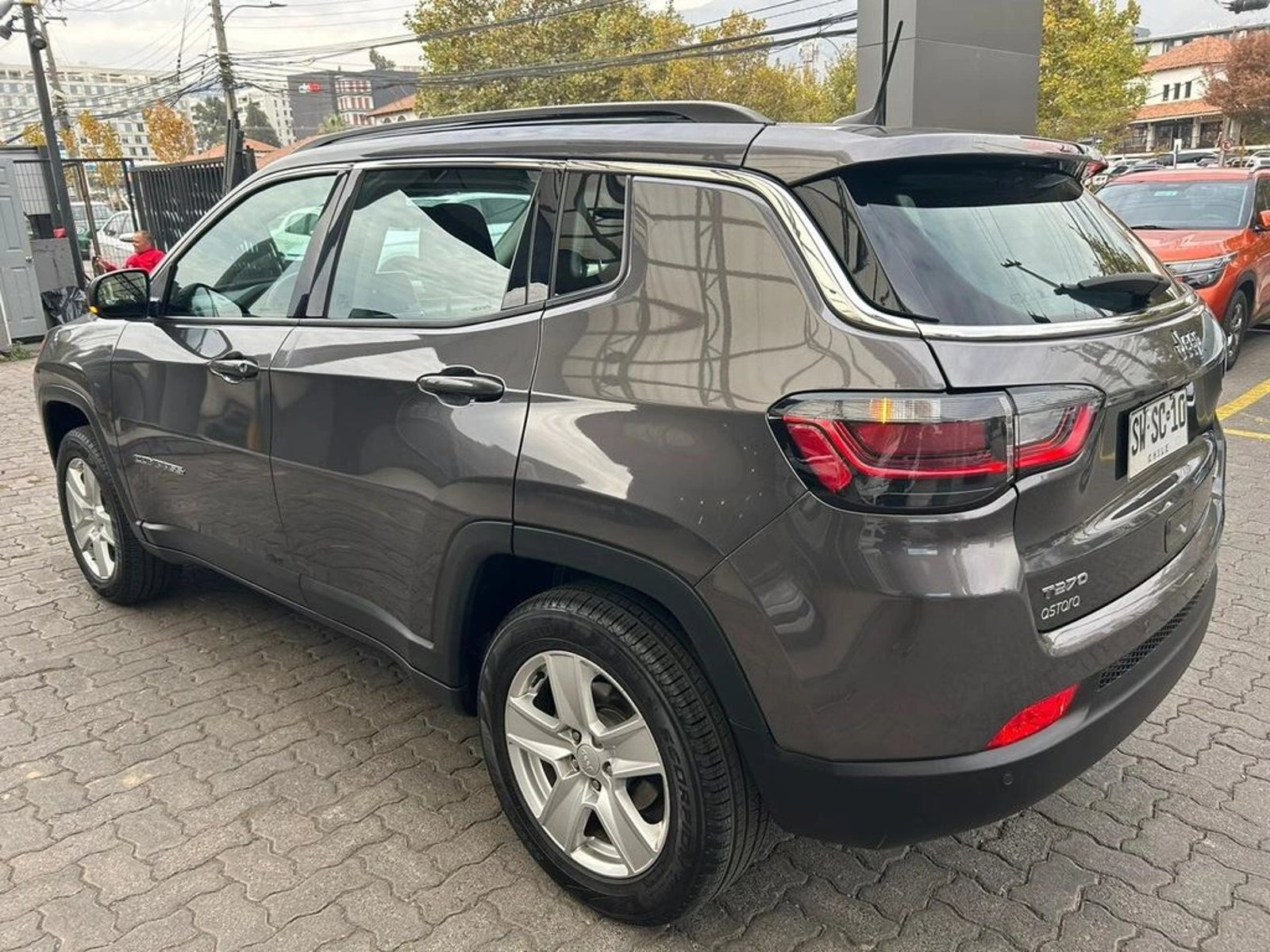 JEEP COMPASS 2023 - Imagen 5 de 17