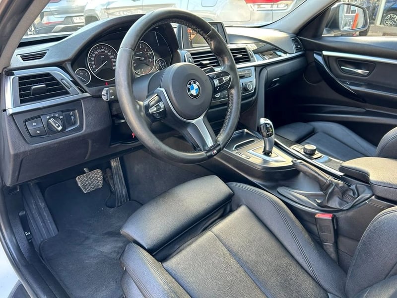 BMW 318 I LCI 1.5 2017 - Imagen 11 de 15
