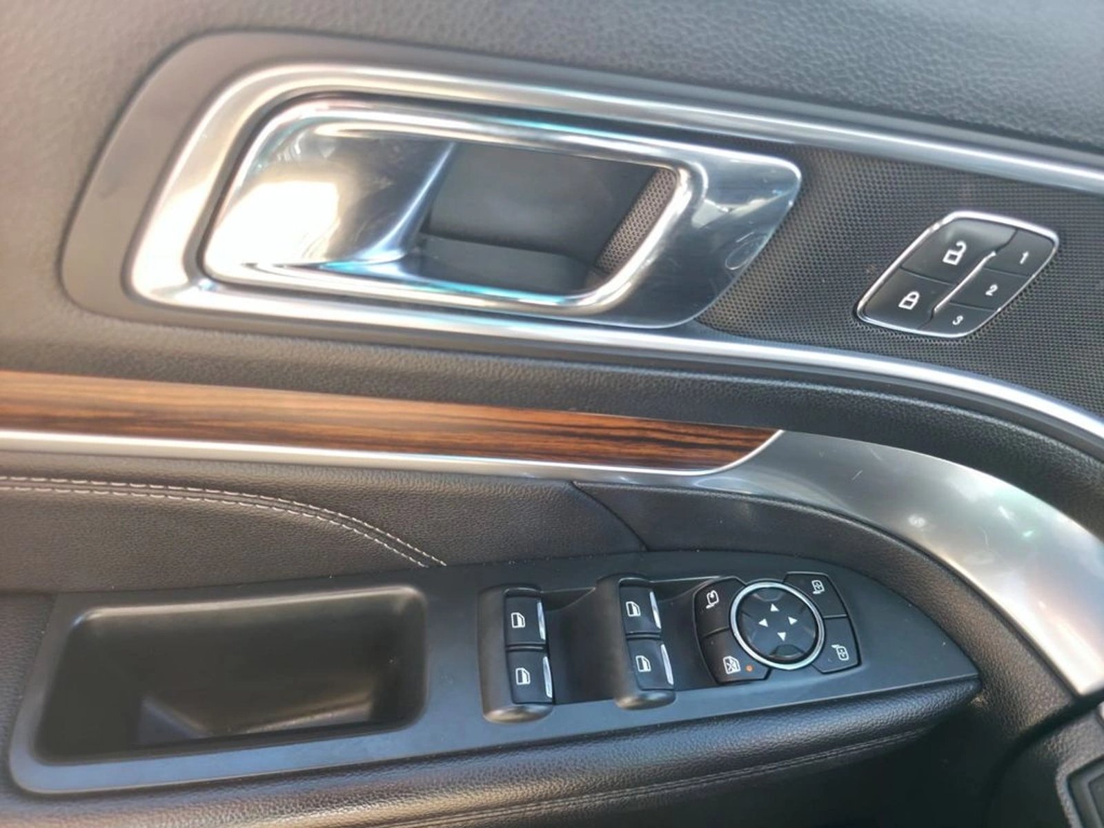 FORD EXPLORER 2020 - Imagen 12 de 20