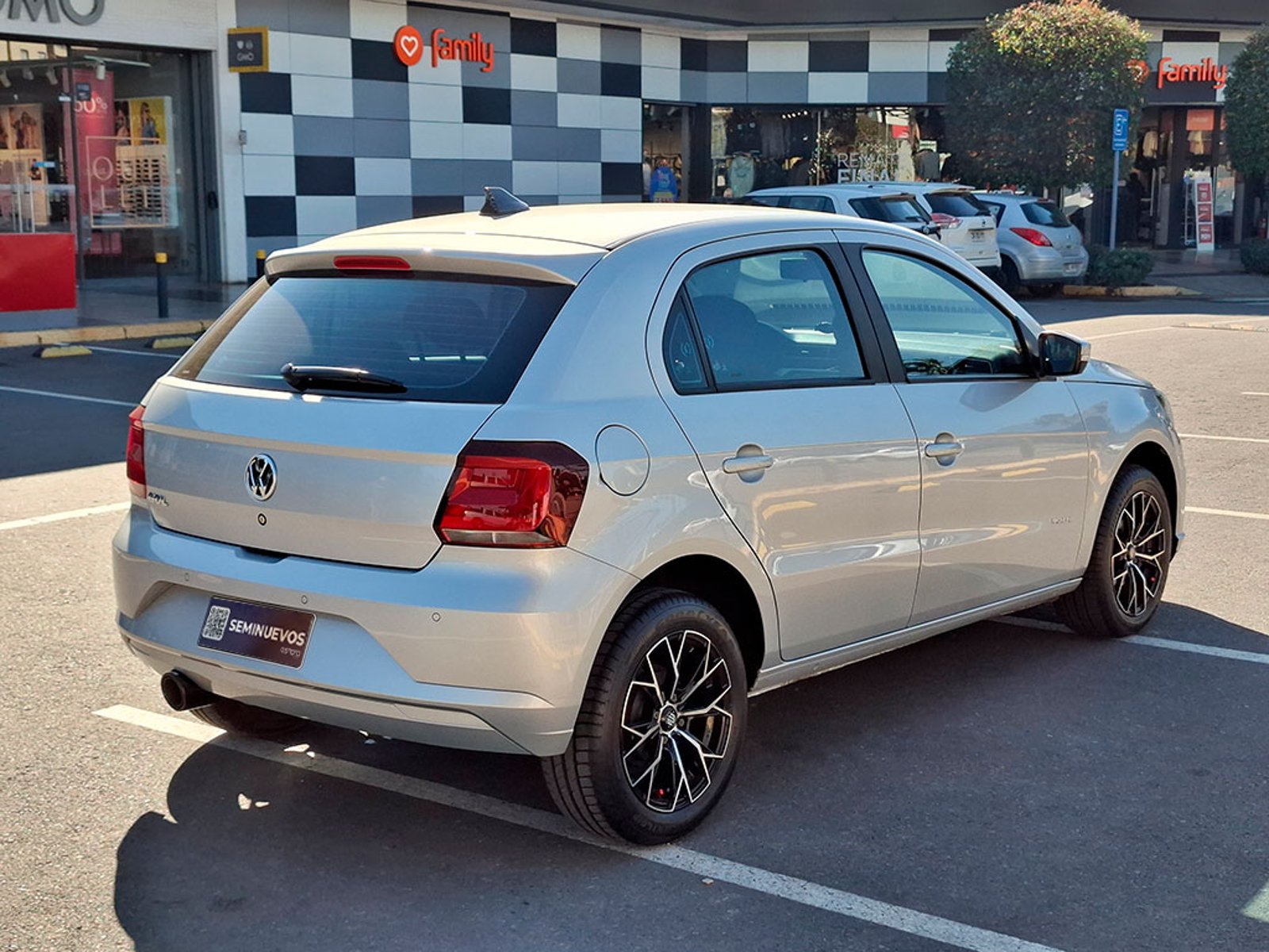 Volkswagen GOL 1.6 Highline HB MT 5P 2023 - Imagen 7 de 20