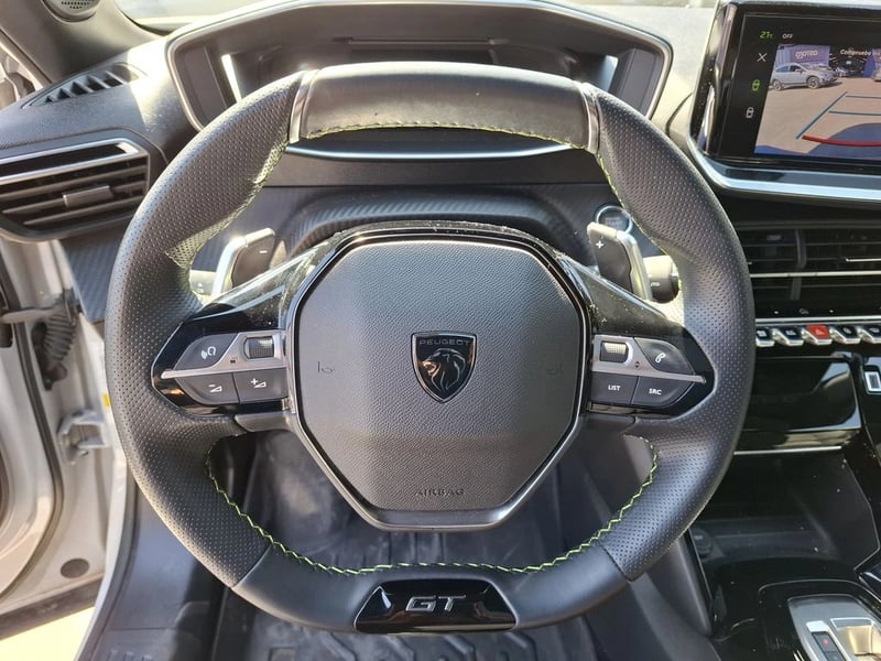 Peugeot 2008 BLUE HDI 130 GT 2024 - Imagen 15 de 20